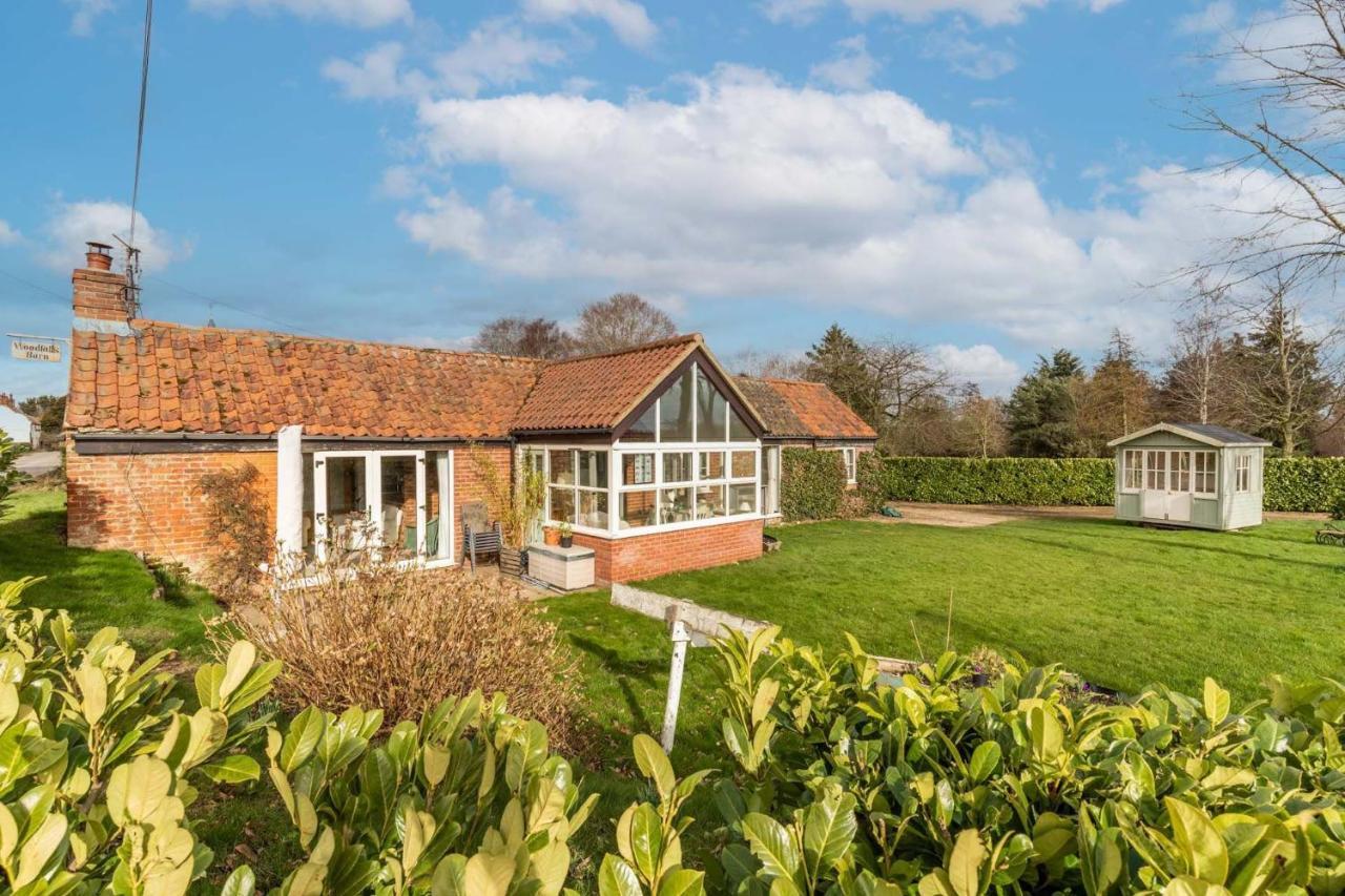 Host & Stay - Woodfalls Barn Burgh and Tuttington Buitenkant foto