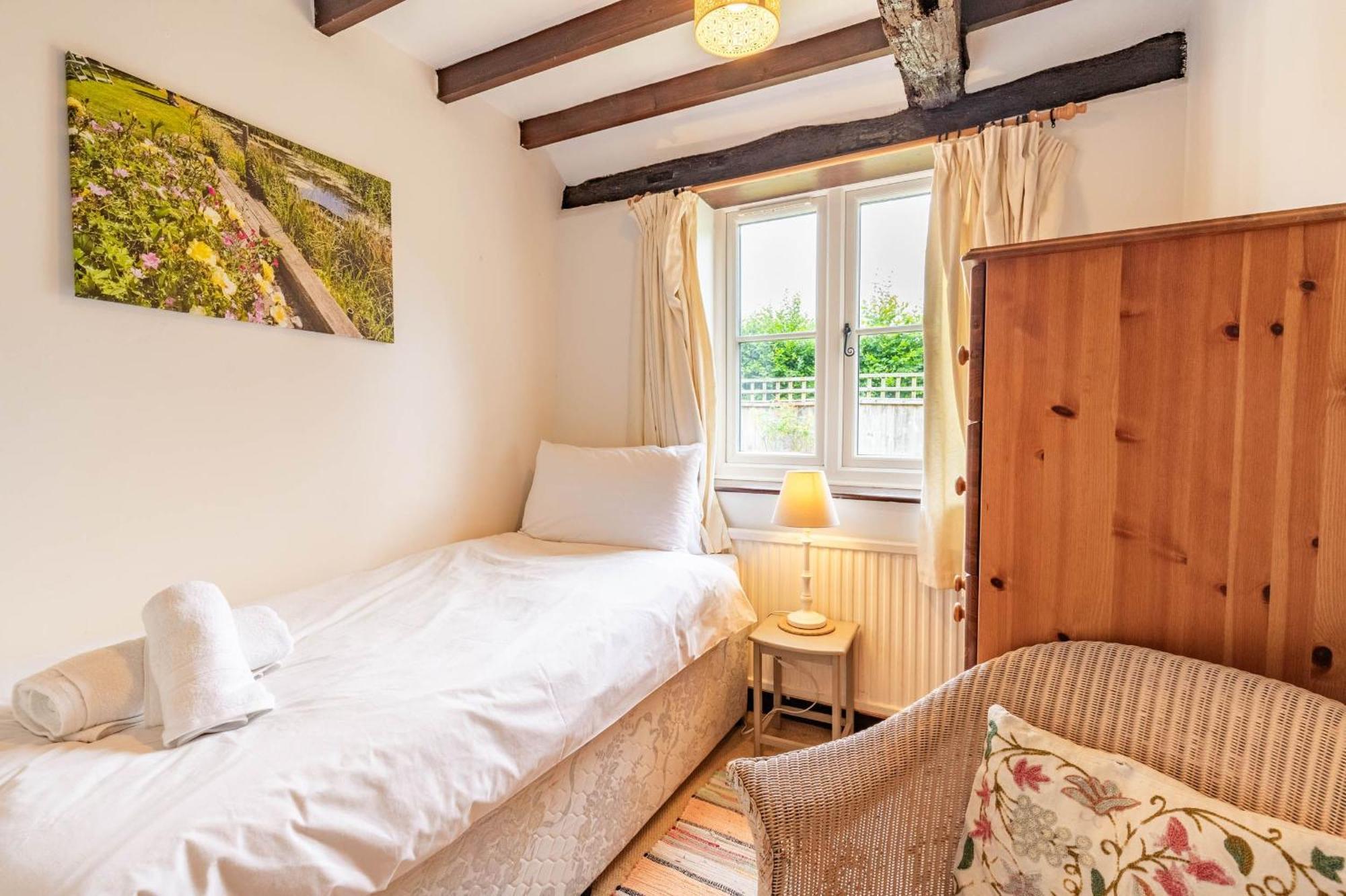 Host & Stay - Woodfalls Barn Burgh and Tuttington Buitenkant foto